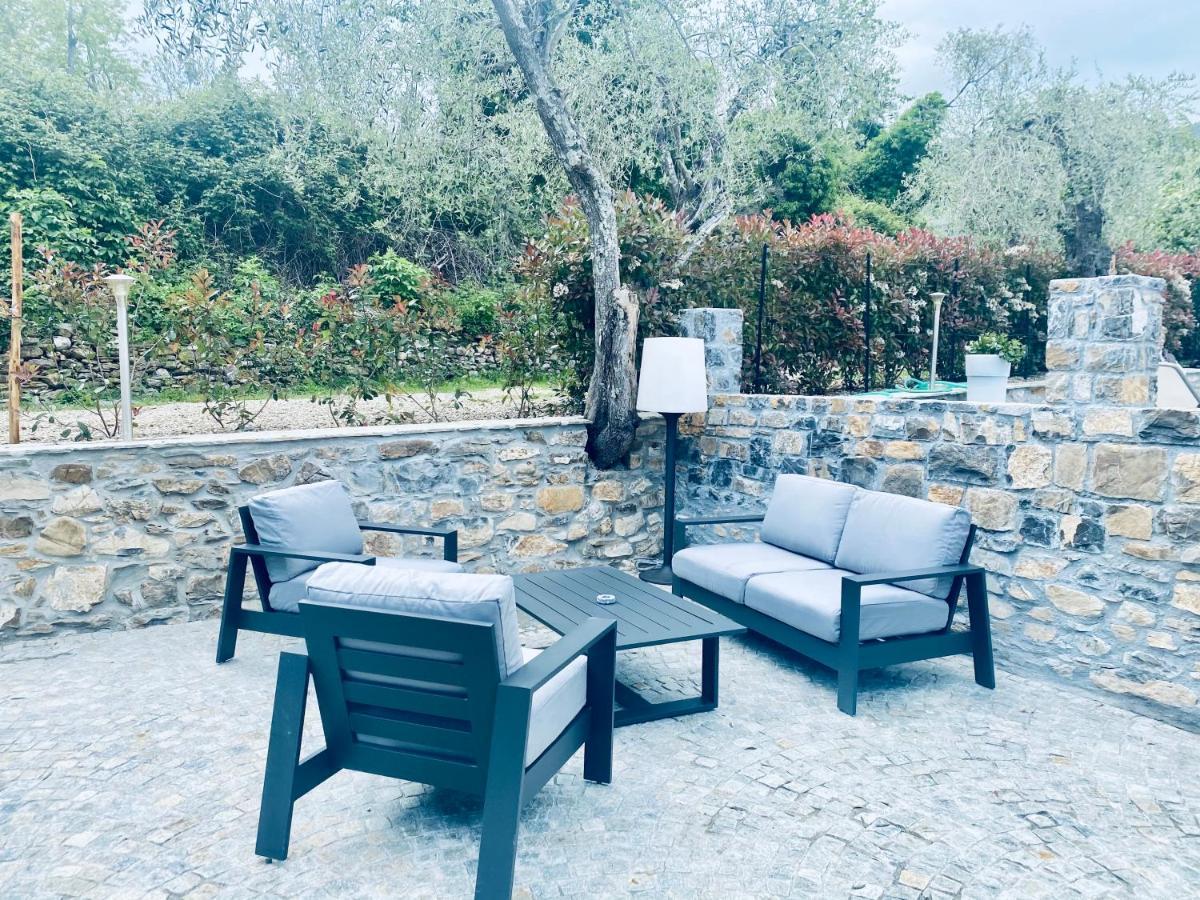 Casa Vacanze Gli Ulivi Borgomaro Екстер'єр фото
